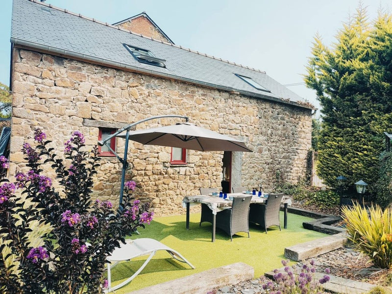 Jacuzzi XXL+ Charme et Caractères de campagne - Love’nSpa - weekend en amoureux, love rooms avec spa ou jacuzzi privatif1 de Jacuzzi XXL+ Charme et Caractères de campagne
