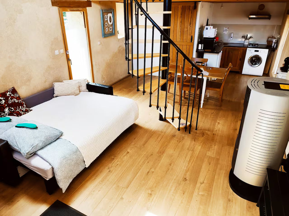 Jacuzzi XXL+ Charme et Caractères de campagne - Love’nSpa - weekend en amoureux, love rooms avec spa ou jacuzzi privatif5 de Jacuzzi XXL+ Charme et Caractères de campagne
