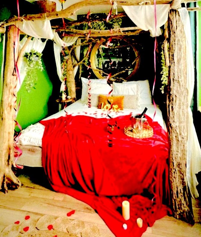 Jungle romantique Spa & Cinéma sous les arbres - Love’nSpa - weekend en amoureux, love rooms avec spa ou jacuzzi privatif2 de Jungle romantique Spa & Cinéma sous les arbres
