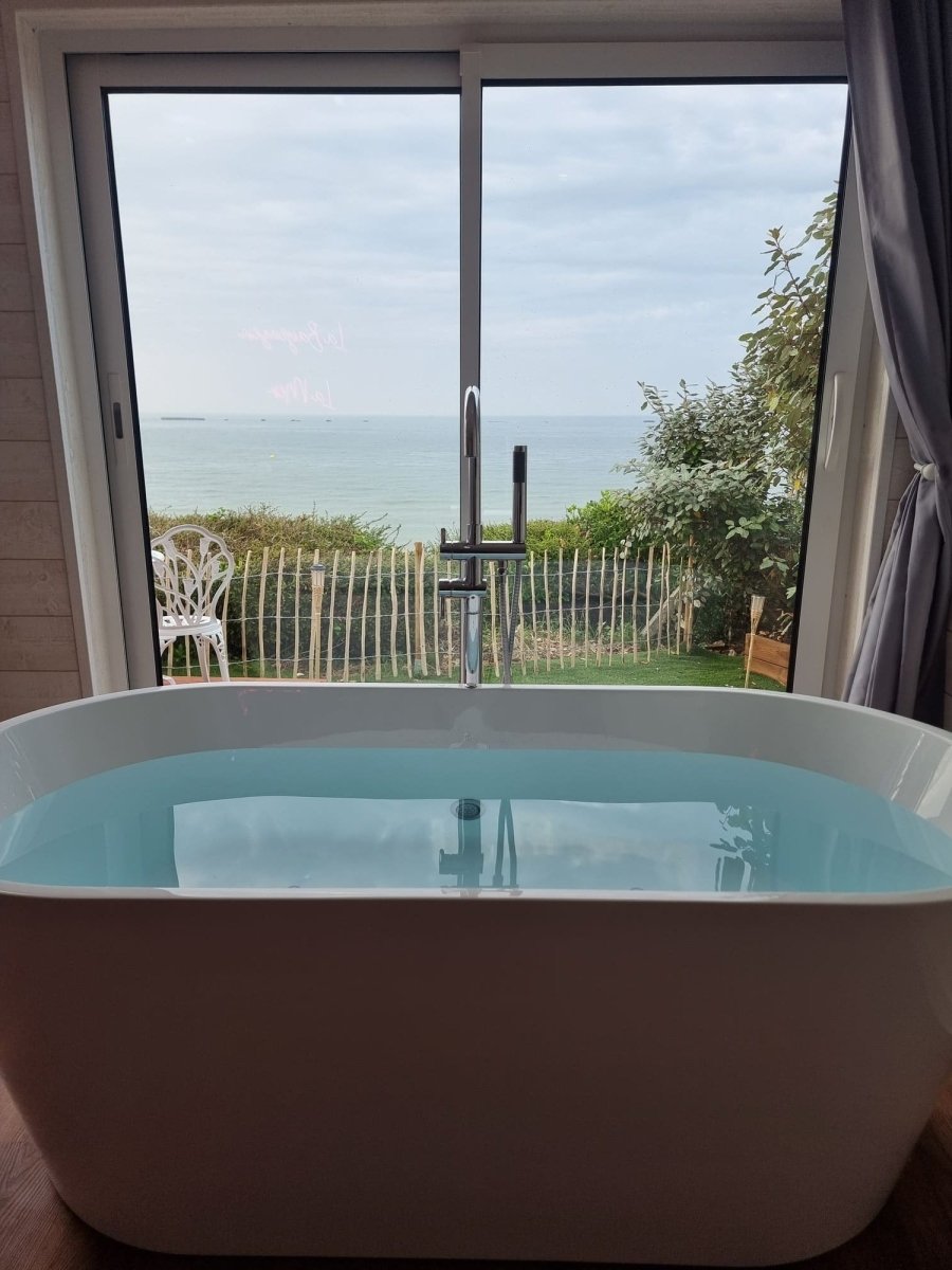 La Bayeuzen - La mer - Love’nSpa - weekend en amoureux, love rooms avec spa ou jacuzzi privatif2 de La Bayeuzen - La mer
