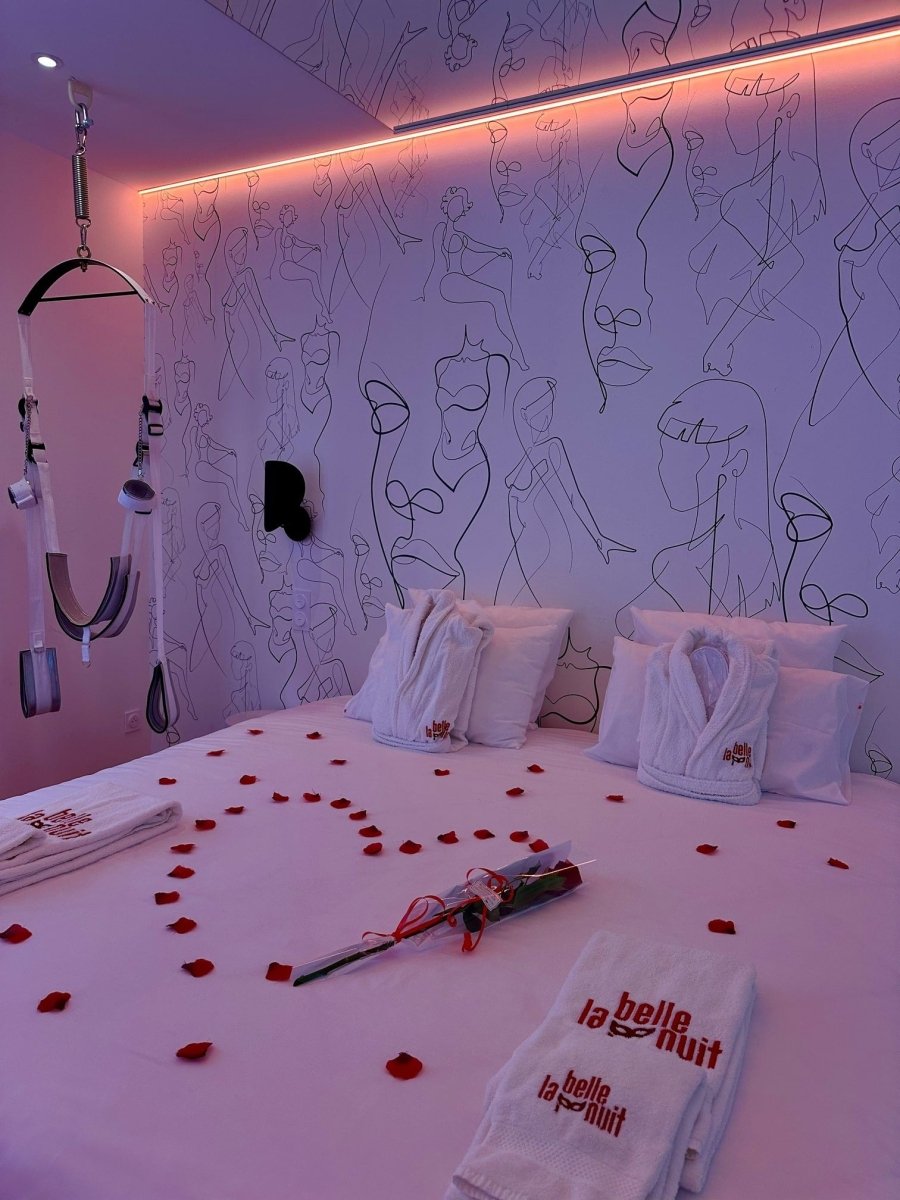 La Belle Nuit - Nuit Eternelle - Love’nSpa - weekend en amoureux, love rooms avec spa ou jacuzzi privatif11 de La Belle Nuit - Nuit Eternelle

