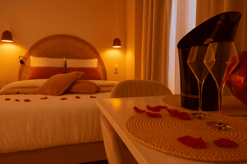 La Cadurcienne - Love’nSpa - weekend en amoureux, love rooms avec spa ou jacuzzi privatif