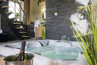 La Dépendance de Victoria Rose - Love’nSpa - weekend en amoureux, love rooms avec spa ou jacuzzi privatif