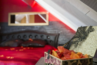 La Dépendance de Victoria Rose - Love’nSpa - weekend en amoureux, love rooms avec spa ou jacuzzi privatif