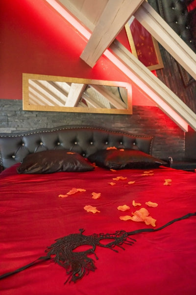La Dépendance de Victoria Rose - Love’nSpa - weekend en amoureux, love rooms avec spa ou jacuzzi privatif