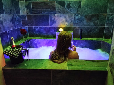 La Fontaine d'Essens - Love’nSpa - weekend en amoureux, love rooms avec spa ou jacuzzi privatif