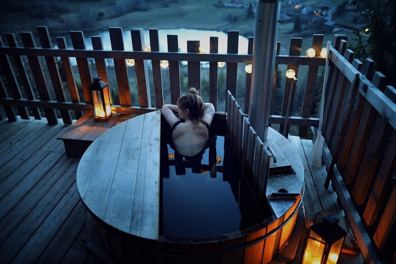 Là-Haut cabanes perchées - Love’nSpa - weekend en amoureux, love rooms avec spa ou jacuzzi privatif1 de Là-Haut cabanes perchées
