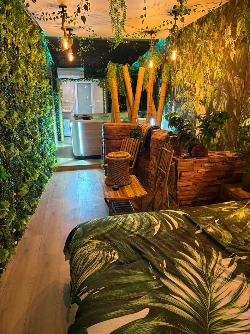 La Jungleroom - Love’nSpa - weekend en amoureux, love rooms avec spa ou jacuzzi privatif1 de La Jungleroom
