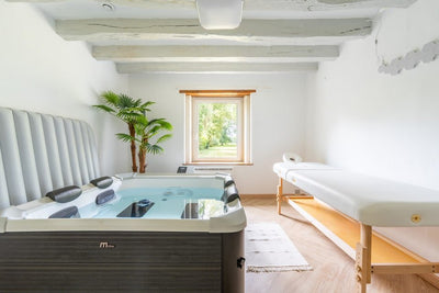 La Longère - Love’nSpa - weekend en amoureux, love rooms avec spa ou jacuzzi privatif