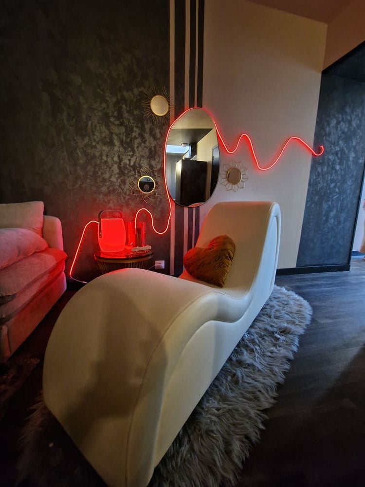 La Maison Parfum d'Amour - Love’nSpa - weekend en amoureux, love rooms avec spa ou jacuzzi privatif2 de La Maison Parfum d'Amour by Cath & Sens
