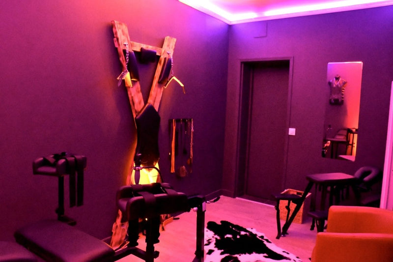 La Messaline - Love’nSpa - weekend en amoureux, love rooms avec spa ou jacuzzi privatif1 de La Messaline
