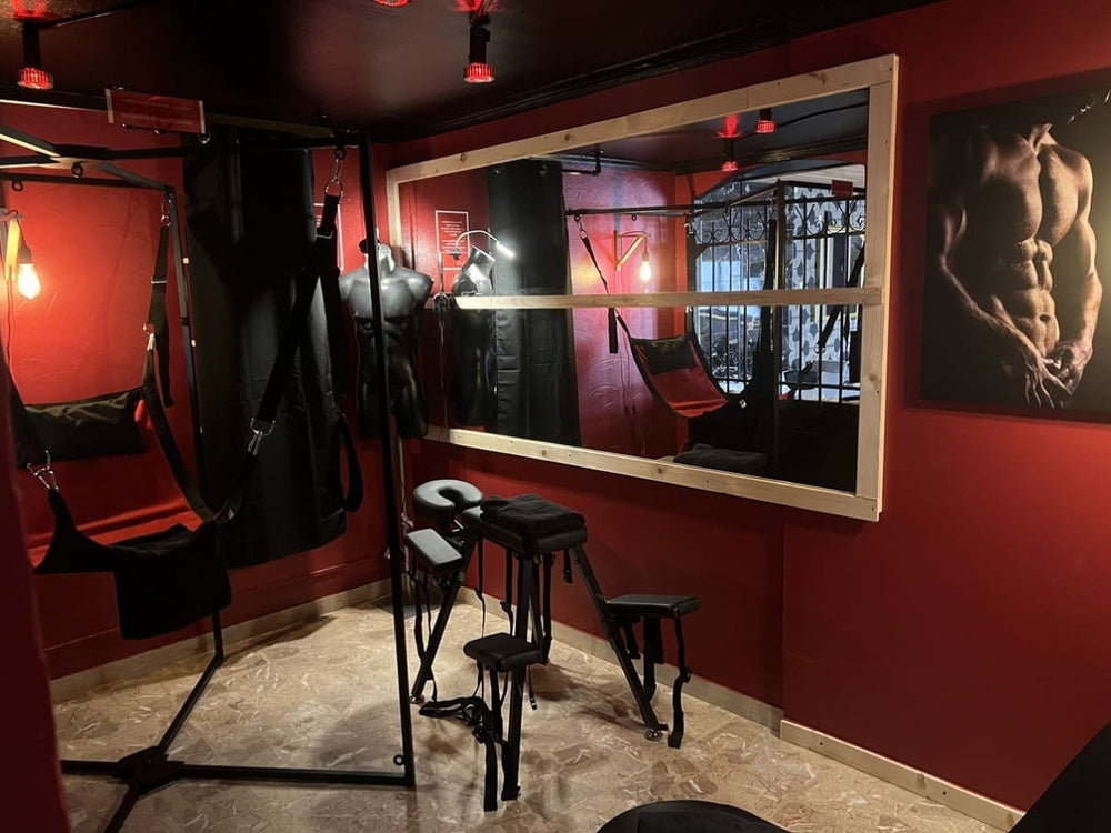 La parenthèse - 50 NUANCES DE PARENTHESES - Love’nSpa - weekend en amoureux, love rooms avec spa ou jacuzzi privatif1 de La parenthèse - 50 NUANCES DE PARENTHESES
