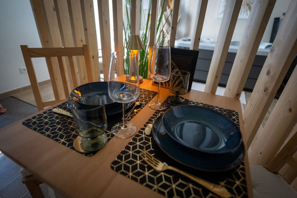 La Parenthèse Amoureuse - Love’nSpa - weekend en amoureux, love rooms avec spa ou jacuzzi privatif4 de La Parenthèse Amoureuse
