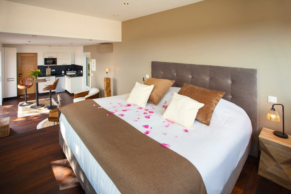 La Parenthèse - Love’nSpa - weekend en amoureux, love rooms avec spa ou jacuzzi privatif16 de La Parenthèse
