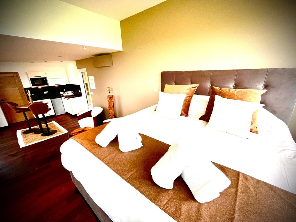 La Parenthèse - Love’nSpa - weekend en amoureux, love rooms avec spa ou jacuzzi privatif9 de La Parenthèse
