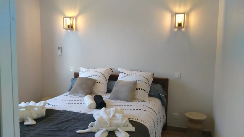 La pause enchantée - Love’nSpa - weekend en amoureux, love rooms avec spa ou jacuzzi privatif3 de La pause enchantée
