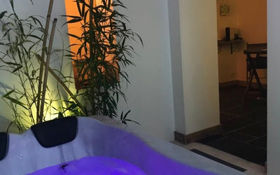 La Perle du Voyageur - Suite Balinaise - Love’nSpa - weekend en amoureux, love rooms avec spa ou jacuzzi privatif