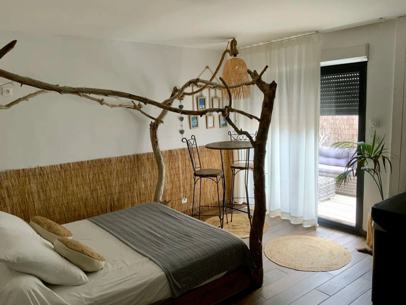 La Perle du Voyageur - Suite Carmarguaise - Love’nSpa - weekend en amoureux, love rooms avec spa ou jacuzzi privatif1 de La Perle du Voyageur - Suite Carmarguaise
