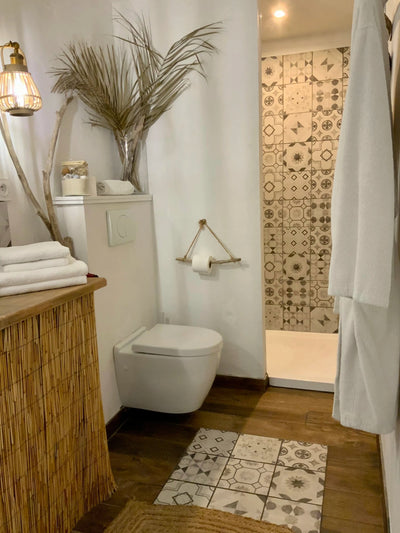 La Perle du Voyageur - Suite Carmarguaise - Love’nSpa - weekend en amoureux, love rooms avec spa ou jacuzzi privatif