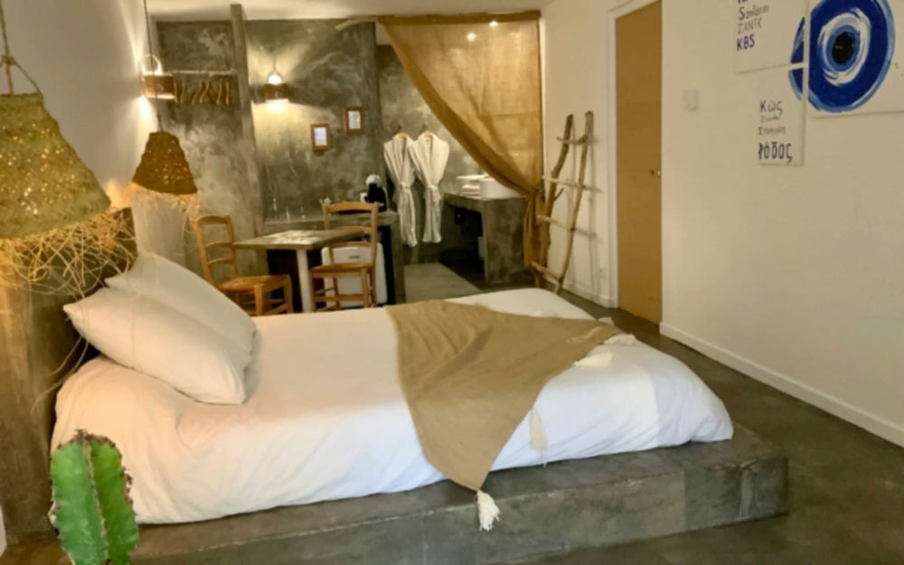 La Perle du Voyageur - Suite Santorin - Love’nSpa - weekend en amoureux, love rooms avec spa ou jacuzzi privatif2 de La Perle du Voyageur - Suite Santorin
