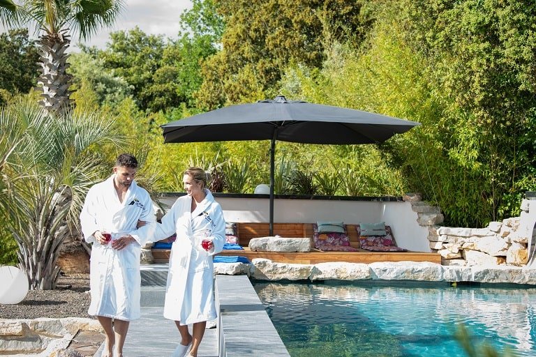 La Pura Vida 34 - Love’nSpa - weekend en amoureux, love rooms avec spa ou jacuzzi privatif10 de La Pura Vida 34
