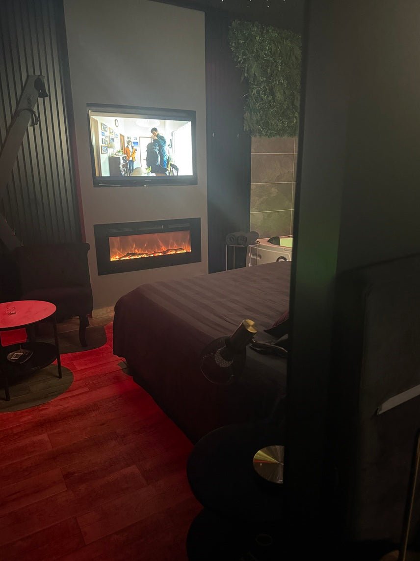La romantique - Love’nSpa - weekend en amoureux, love rooms avec spa ou jacuzzi privatif14 de La romantique

