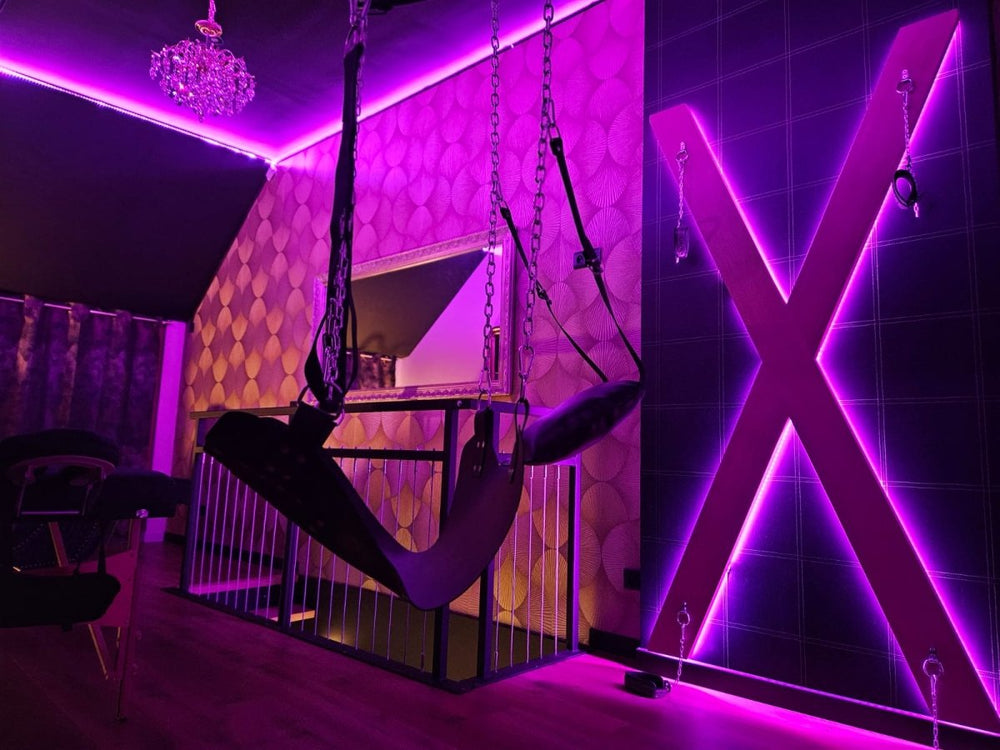 LA SECRETE ROOM - Love’nSpa - weekend en amoureux, love rooms avec spa ou jacuzzi privatif2 de LA SECRETE ROOM
