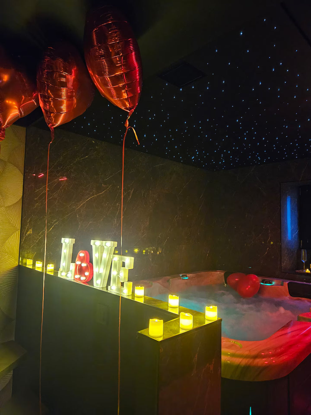 LA SECRETE ROOM - Love’nSpa - weekend en amoureux, love rooms avec spa ou jacuzzi privatif5 de LA SECRETE ROOM
