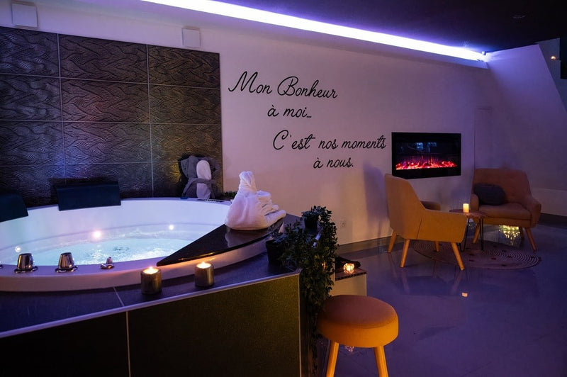 La Suite 55 - La Contemporaine - Love’nSpa - weekend en amoureux, love rooms avec spa ou jacuzzi privatif