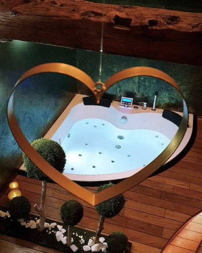 LA SUITE - Love’nSpa - weekend en amoureux, love rooms avec spa ou jacuzzi privatif