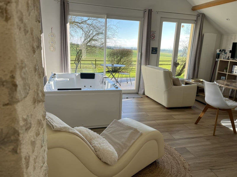 La Suite Bucolique - Love’nSpa - weekend en amoureux, love rooms avec spa ou jacuzzi privatif