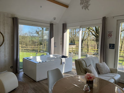 La Suite Bucolique - Love’nSpa - weekend en amoureux, love rooms avec spa ou jacuzzi privatif