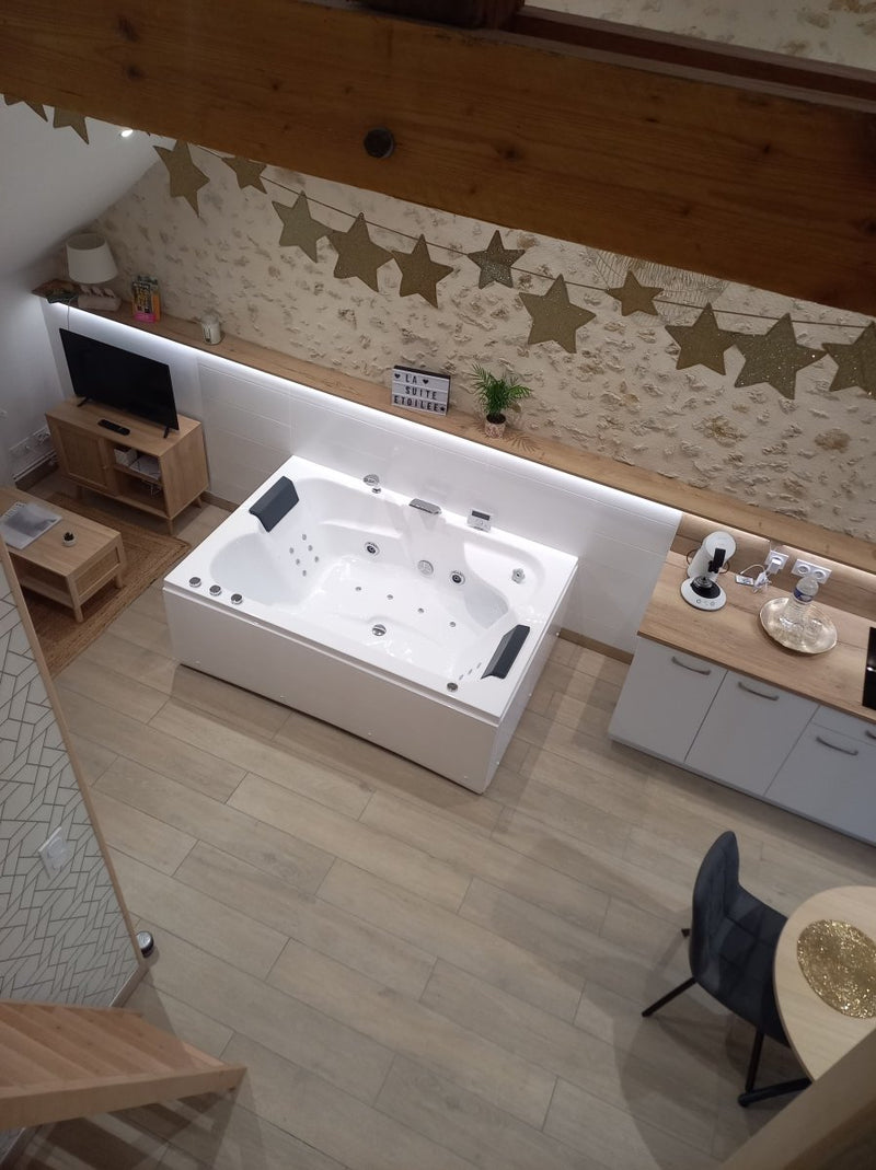 La Suite Etoilée - Love’nSpa - weekend en amoureux, love rooms avec spa ou jacuzzi privatif4 de La Suite Etoilée
