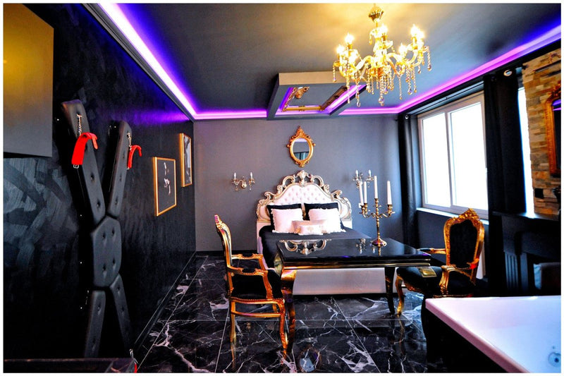 La Suite majestueuse, Spa XXL, évasion de luxe - Love’nSpa - weekend en amoureux, love rooms avec spa ou jacuzzi privatif