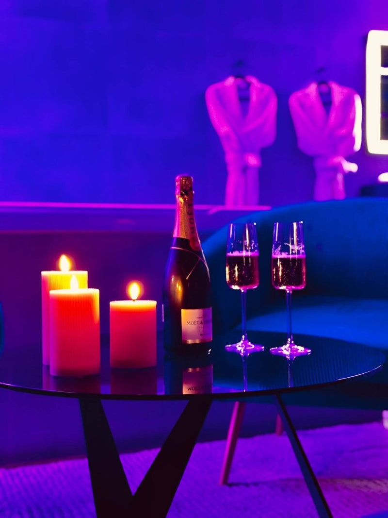 La Suite Passion - Love’nSpa - weekend en amoureux, love rooms avec spa ou jacuzzi privatif