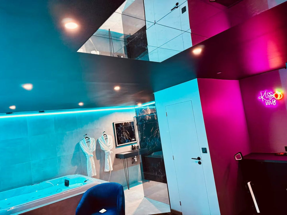La Suite Passion - Love’nSpa - weekend en amoureux, love rooms avec spa ou jacuzzi privatif4 de La Suite Elixir
