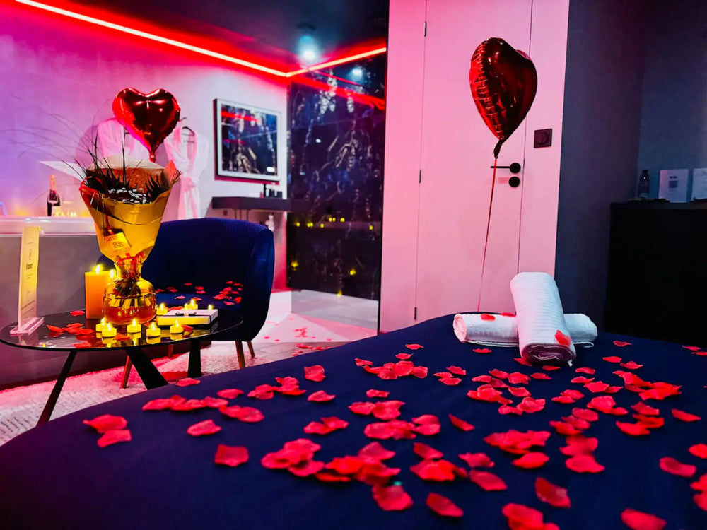 La Suite Passion - Love’nSpa - weekend en amoureux, love rooms avec spa ou jacuzzi privatif3 de La Suite Elixir
