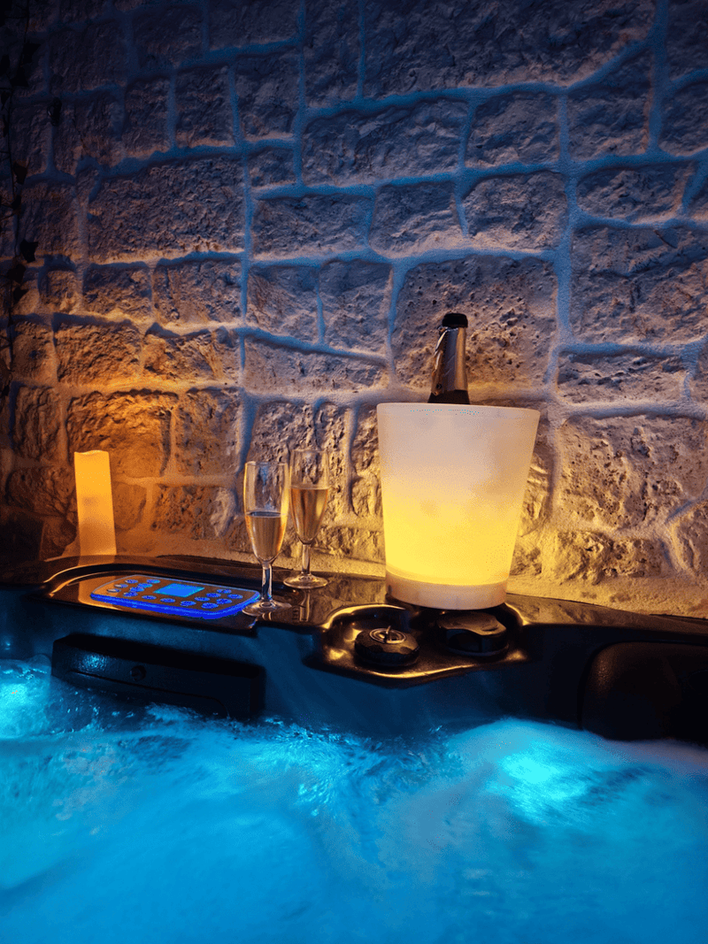 La Tour Secrète la Tour - Love’nSpa - weekend en amoureux, love rooms avec spa ou jacuzzi privatif