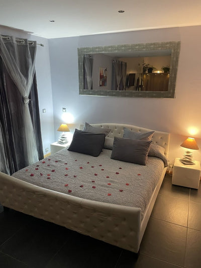 La Villa des Délices - Love’nSpa - weekend en amoureux, love rooms avec spa ou jacuzzi privatif