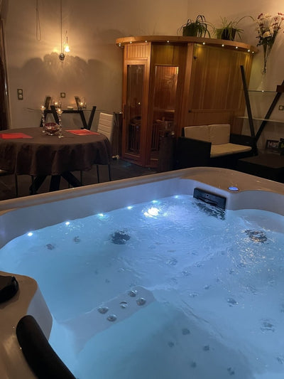 La Villa des Délices - Love’nSpa - weekend en amoureux, love rooms avec spa ou jacuzzi privatif