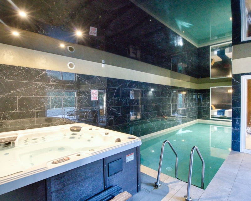 La Villa Sauvie - Love’nSpa - weekend en amoureux, love rooms avec spa ou jacuzzi privatif