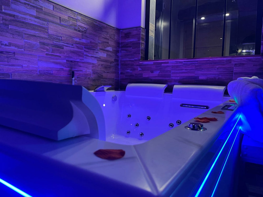 L'Amazone - Love’nSpa - weekend en amoureux, love rooms avec spa ou jacuzzi privatif11 de L'Amazone
