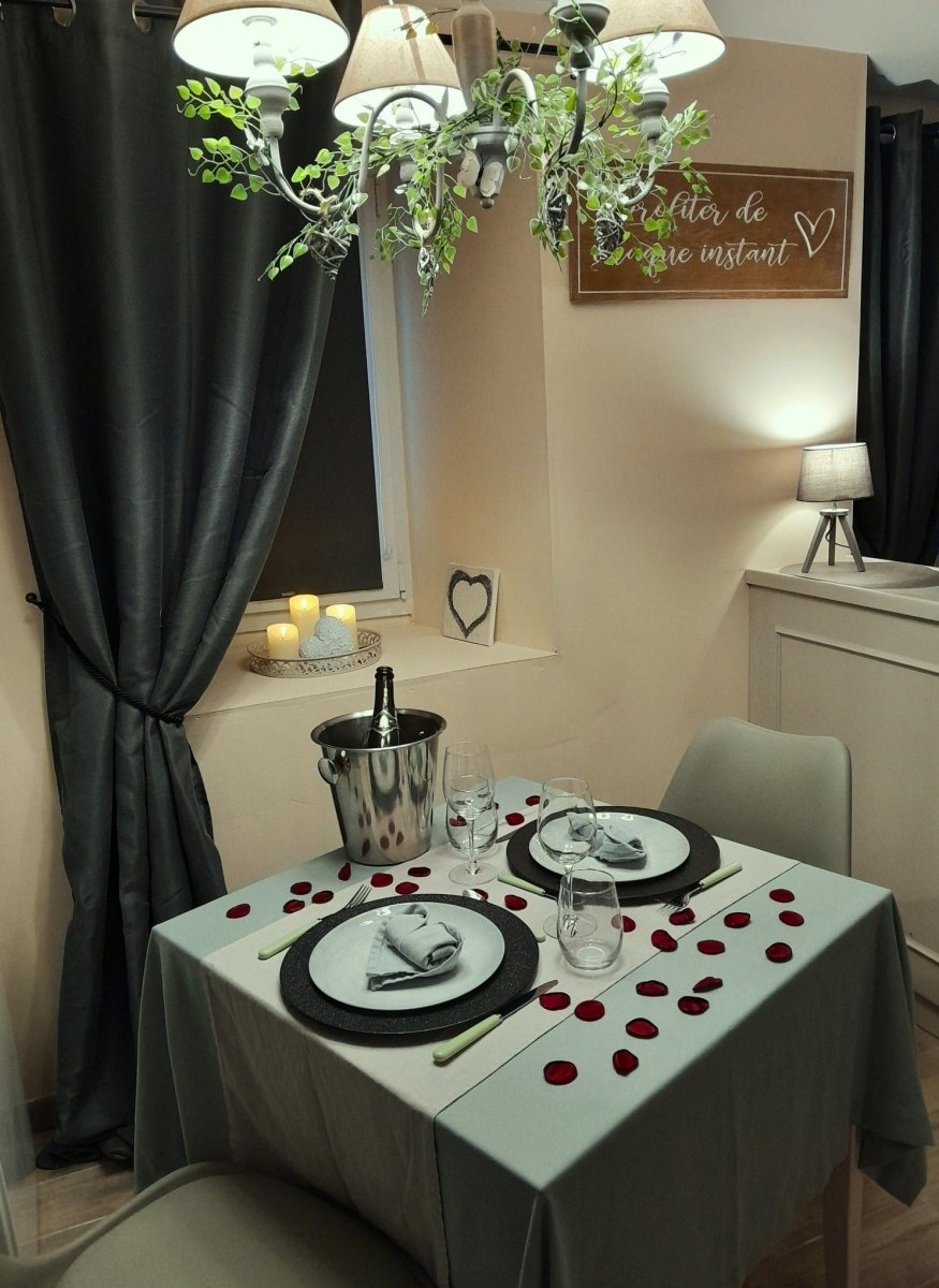 L'Antre de l'Ange - Love’nSpa - weekend en amoureux, love rooms avec spa ou jacuzzi privatif4 de L'Antre de l'Ange
