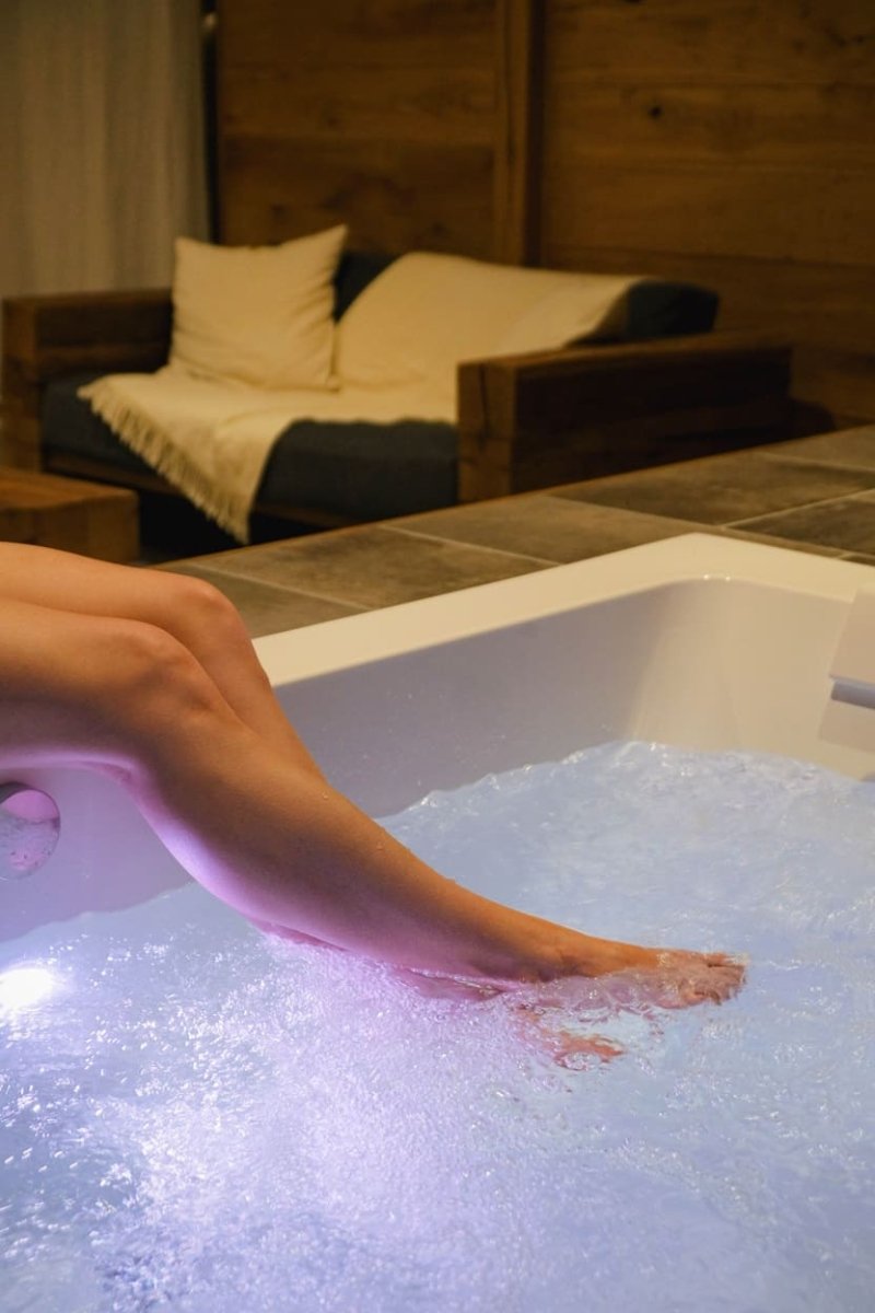 L'authentique - Love’nSpa - weekend en amoureux, love rooms avec spa ou jacuzzi privatif3 de L'orée des lys
