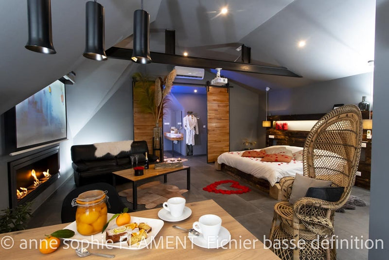 L'AVENTURE - Love’nSpa - weekend en amoureux, love rooms avec spa ou jacuzzi privatif4 de L'AVENTURE

