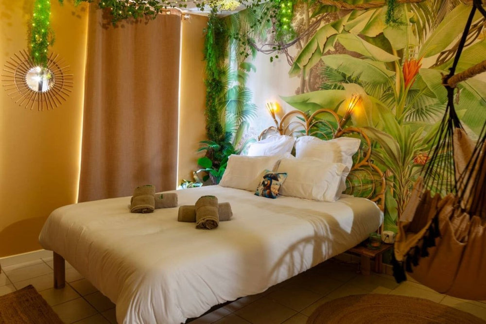 L'aventurier, la jungle - Love’nSpa - weekend en amoureux, love rooms avec spa ou jacuzzi privatif2 de L'aventurier, la jungle
