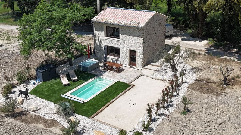 Le Cabanon Douillet - Love’nSpa - weekend en amoureux, love rooms avec spa ou jacuzzi privatif