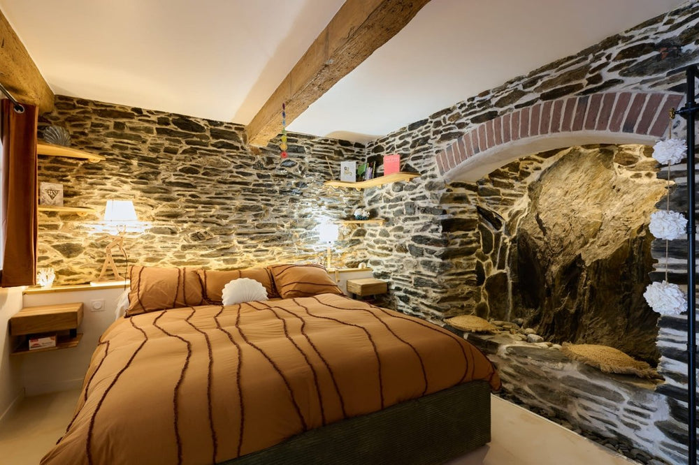 Le Calypso : Love Room Balnéo de luxe 2025 - Love’nSpa - weekend en amoureux, love rooms avec spa ou jacuzzi privatif11 de Le Calypso : Love Room Balnéo de luxe 2025
