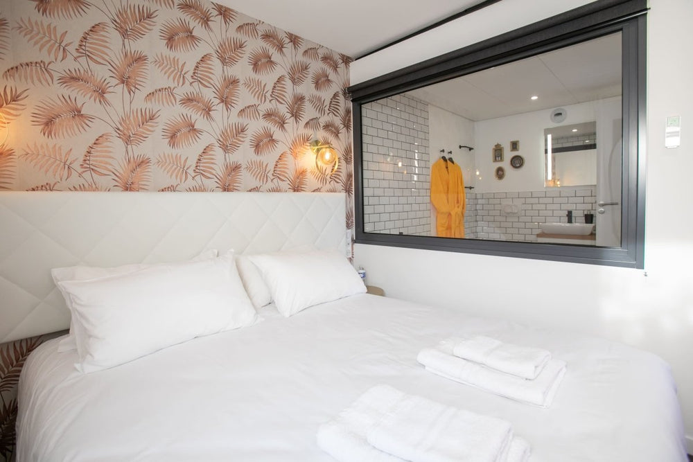 Le Chic & Balnéo - Love’nSpa - weekend en amoureux, love rooms avec spa ou jacuzzi privatif9 de Le Chic & Balnéo
