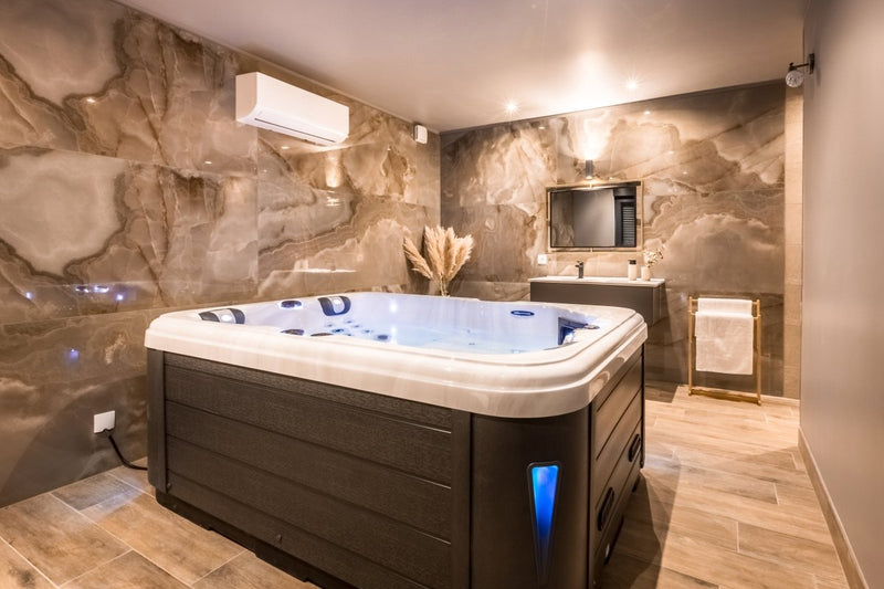 Le Clandestin Spa - Love’nSpa - weekend en amoureux, love rooms avec spa ou jacuzzi privatif